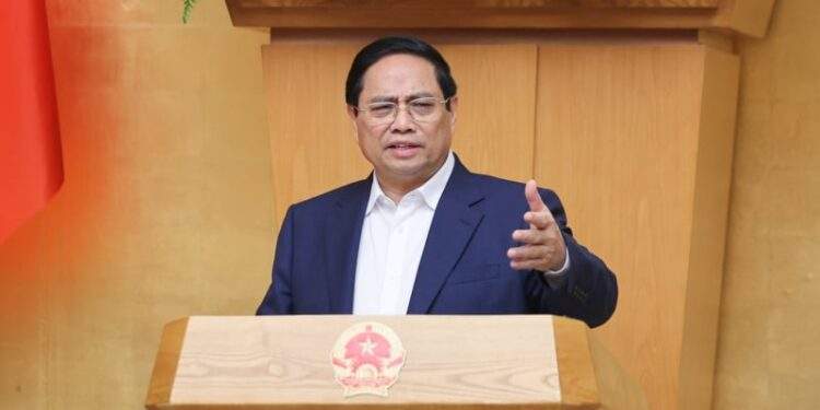 Xử nghiêm cán bộ, công chức, sỹ quan “bảo kê”, tiếp tay cho hàng giả, buôn lậu