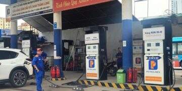 6 phiên giảm liên tiếp, giá dầu thô thủng đáy