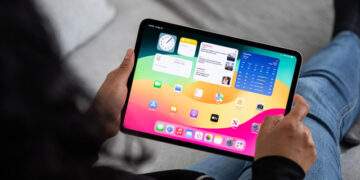 Apple vụt mất cơ hội tiên phong mảng máy tính bảng gập 