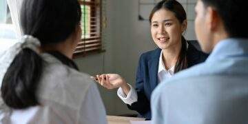Chi trả quyền lợi tăng gần ngàn tỉ, bảo hiểm nhân thọ khởi sắc