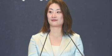 China beverage giant heiress Kelly Zong faces $2B inheritance lawsuit from so-called half-siblings