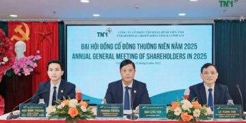 Chủ tịch Hoàng Tuyên đăng ký chuyển nhượng 5 triệu cổ phiếu TNH