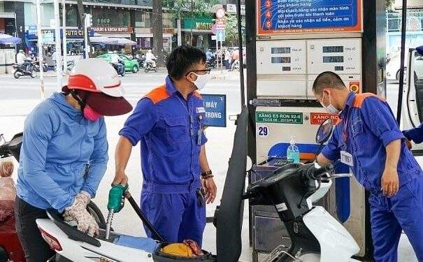 Giá xăng dầu hôm nay 23/7: Giảm mạnh nhất tuần