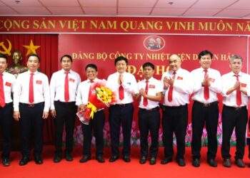 Giữ vững vai trò lãnh đạo toàn diện, tiên phong đổi mới và phát triển