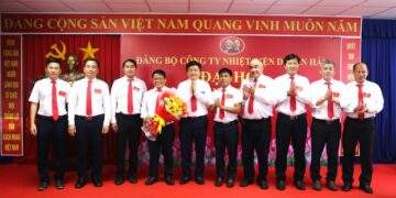 Giữ vững vai trò lãnh đạo toàn diện, tiên phong đổi mới và phát triển