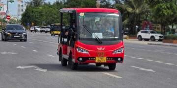 Hàng trăm chủ xe điện ở Cửa Lò hoang mang trước nguy cơ phải dừng hoạt động