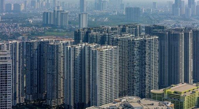 Hanoians cannot find new apartments for under $2,300 per square meter