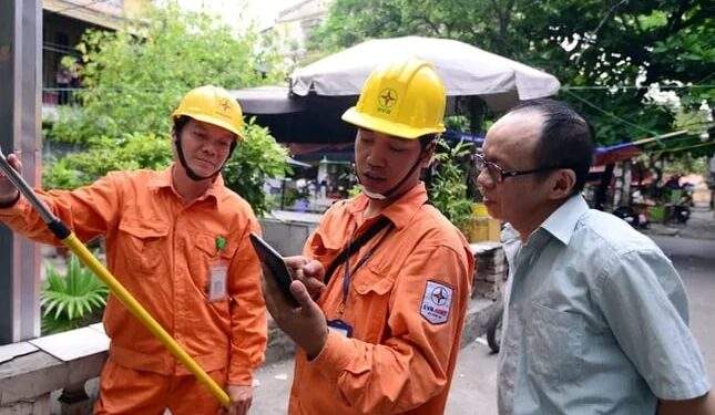 Hóa đơn tiền điện tháng 6 tăng vọt, EVN yêu cầu rà soát trường hợp đột biến
