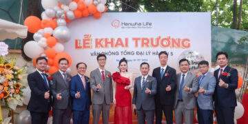 Hoa hậu Phan Kim Oanh và Hanwha Life Việt Nam hợp tác kinh doanh bảo hiểm 
