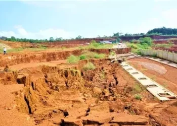 Huỷ án sơ thẩm, giao viện kiểm sát điều tra lại