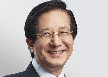Longtime director at Singapore billionaire Kwek Leng Beng's CDL to resign after public boardroom feud