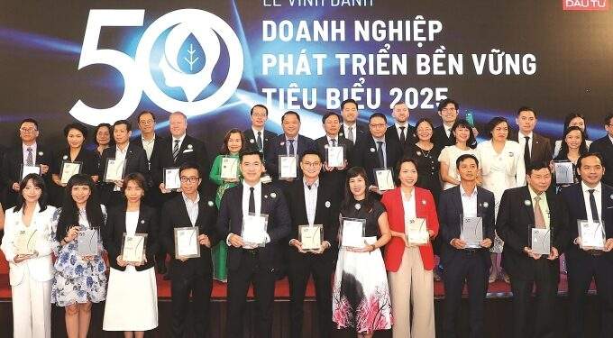Nam Long honored for outstanding corporate governance at CSA 2025