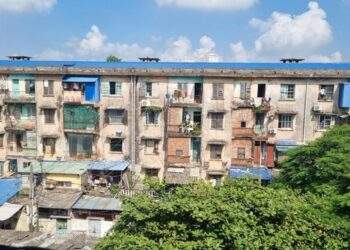 Ninh Bình sơ tán gần 1.200 người dân khỏi các khu nhà xuống cấp trước khi bão đổ bộ
