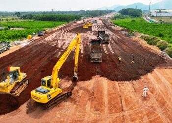 Nỗ lực đẩy nhanh tiến độ dự án thành phần 1 cao tốc Biên Hoà - Vũng Tàu