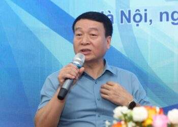 Phó Tổng giám đốc May 10 tố nhiều fanpage, gian hàng online chơi chiêu xả hàng tồn để bán hàng giả