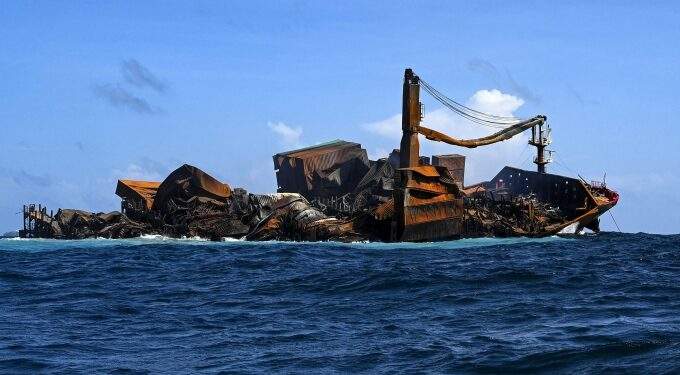 Singapore shipowner ordered to pay Sri Lanka $1B over marine disaster