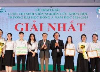 Sinh viên nghiên cứu khoa học, đổi mới sáng tạo: “Nối” kết quả nghiên cứu đến dự án khởi nghiệp