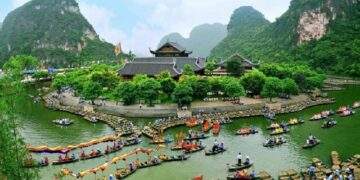 Thương mại, dịch vụ 6 tháng đầu năm 2025 tăng trưởng tích cực