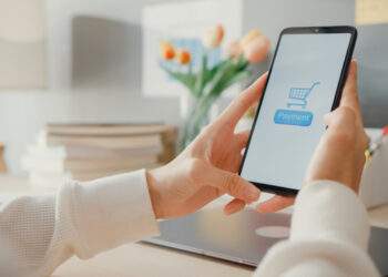 Thương mại điện tử đẩy mạnh thói quen tiêu dùng trực tuyến bằng chiến lược “freeship” mọi đơn