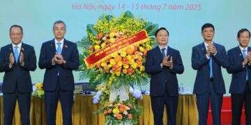 Vietnam Airlines không cạnh tranh trực tiếp về giá vé với các hãng hàng không trong nước