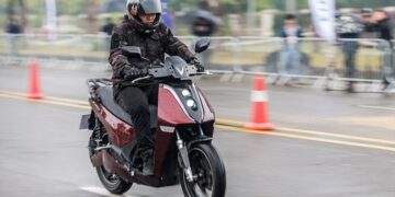 VinFast to foot registration fee bill in Hanoi for electric bikes