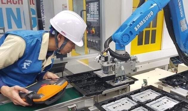 Bước chuyển mình từ “dọn tổ” đến dẫn dắt