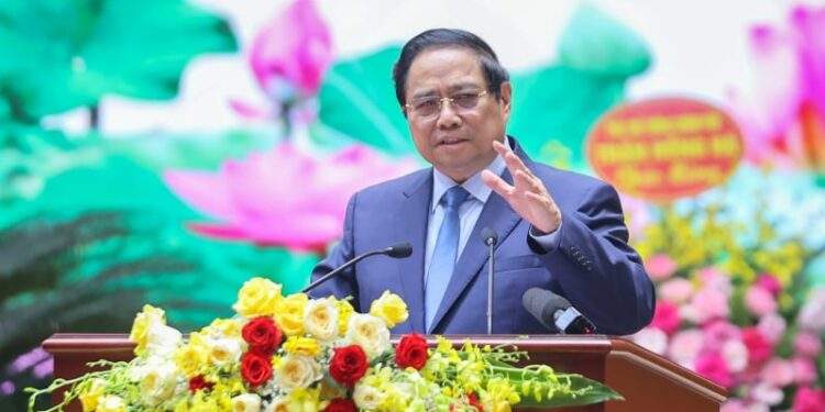 Chính phủ đặt quyết tâm tăng trưởng GDP 8,3- 8,5%, tiếp tục đàm phán Hiệp định thương mại với Mỹ