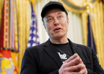 Công ty AI của ông Elon Musk kiện Apple và OpenAI