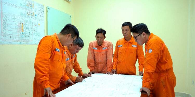 Công ty EPS hưởng ứng Chương trình ‘10.000 sáng kiến’ của EVN