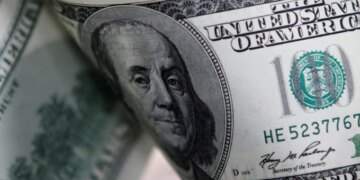 Dollar slips against dong - VnExpress International