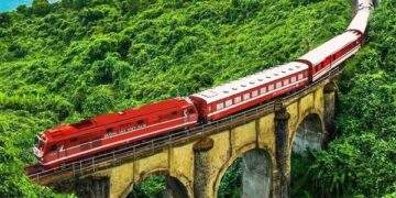 Đột phá với những đoàn tàu 5 sao, Tổng Công ty Đường sắt Việt Nam báo lãi gấp đôi trong quý 2/2025