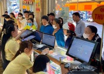 Giá vàng SJC “ngược đường” khi Nhà nước bỏ độc quyền vàng miếng: “Vì đâu nên nỗi”?