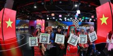 Giới trẻ nô nức cosplay nhân vật game Việt ở triển lãm Thành tựu đất nước