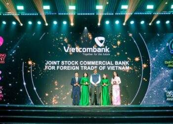 HR ASIA tiếp tục vinh danh Vietcombank tại tất cả các hạng mục giải thưởng “Nơi làm việc tốt nhất châu Á” năm 2025
