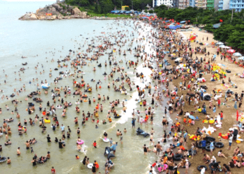 Hơn 10.850 tỷ đồng "chảy" vào du lịch Thanh Hóa trong tháng 7