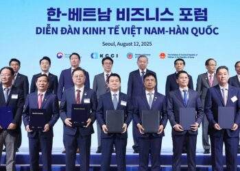 KN Holdings hợp tác Samsung C&T phát triển 864 MW điện mặt trời nổi