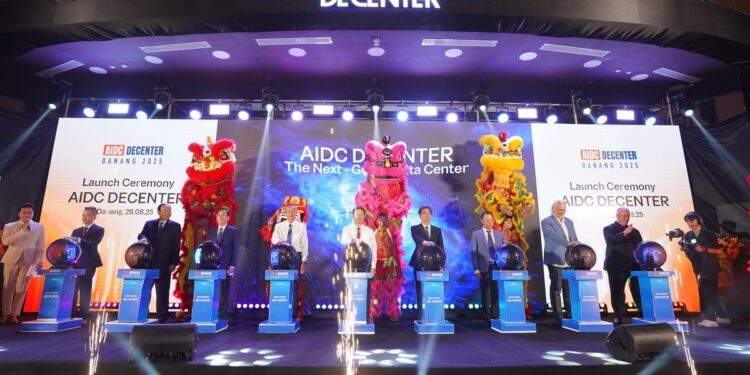 Khởi động dự án Trung tâm dữ liệu AIDC DeCenter tại Đà Nẵng