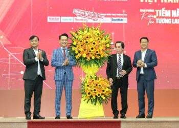 Làm sao để doanh nghiệp thích ứng nhanh với mô hình chính quyền mới?