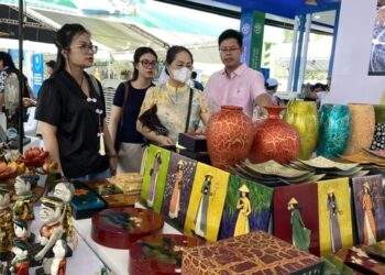 Ngành thủ công mỹ nghệ Hà Nội “đói” nguyên liệu