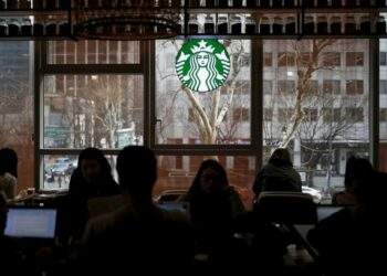 Starbucks Korea bans printers, desktops as more customers set up offices at cafes