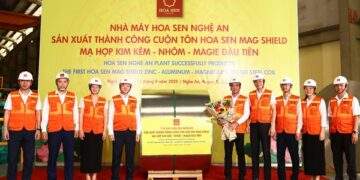 Tập đoàn Hoa Sen sản xuất thành công Tôn siêu bền Hoa Sen Mag Shield