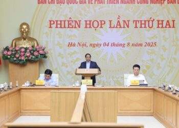 Thủ tướng kêu gọi hiến kế phát triển bán dẫn, đưa Việt Nam vào chuỗi cung ứng toàn cầu