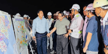 Thủ tướng kiểm tra công trường cầu Nhơn Trạch, thúc tiến độ các dự án trọng điểm phía Nam