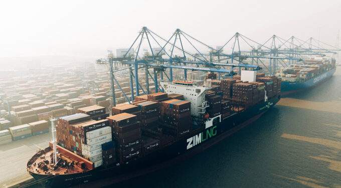 Trade talks with US must continue to achieve ‘most favorable’ deal: PM Chinh