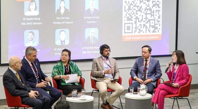 Vietnam builds momentum for quality FDI: experts