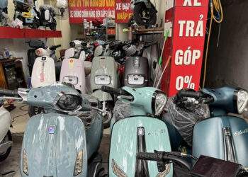 Xe máy điện 'lên ngôi', nỗi lo hàng trôi nổi len lỏi thị trường
