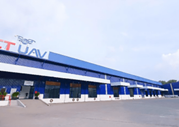 CT UAV - ‘Sốc’ với nhà máy đúc composite tự tiến hóa