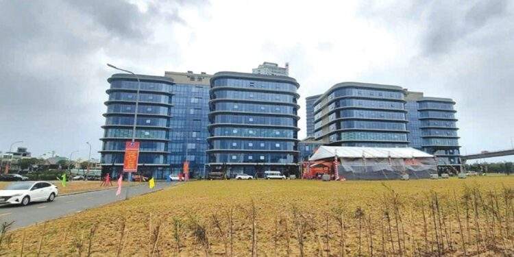 Danang’s microchip industry embraces increasing attention