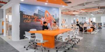 FWD Việt Nam đầu tư mạnh mẽ vào văn phòng hiện đại và bền vững tại TP.HCM