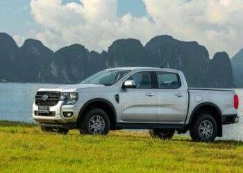 Ford recalls 21,100 cars in Vietnam for screen crash